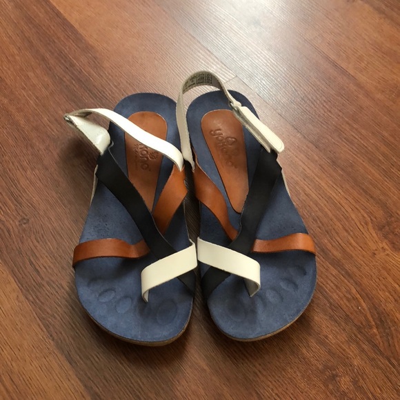 yokono leather sandals